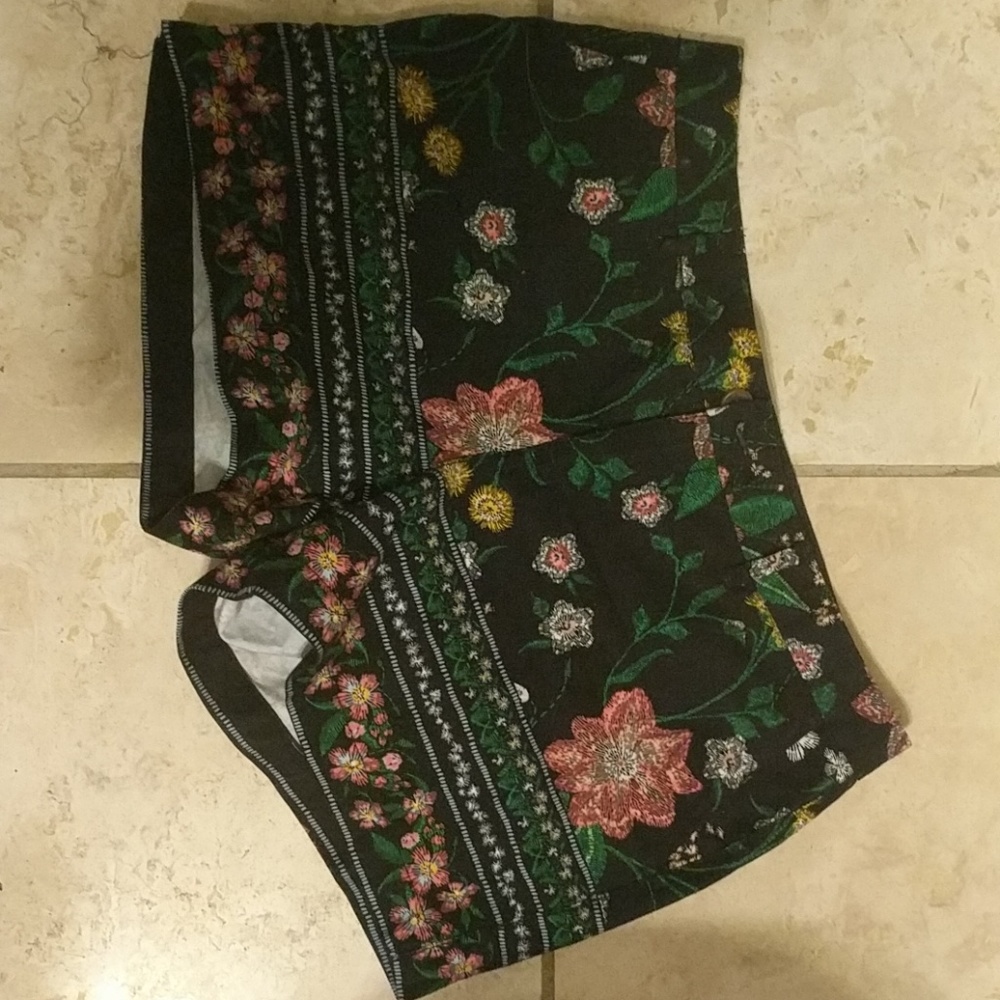 Bohemian floral shorts